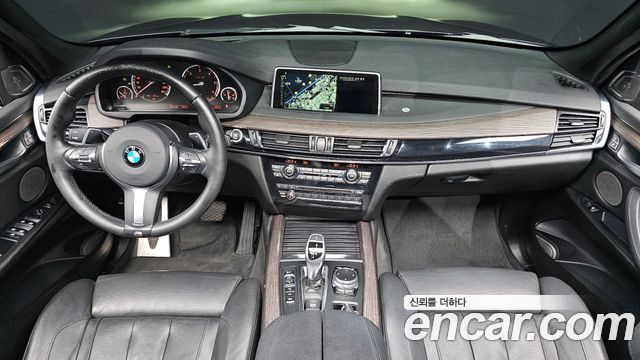 BMW X5 — interior