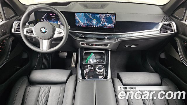 BMW X5 — interior