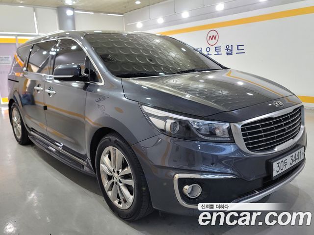Kia Carnival — exterior