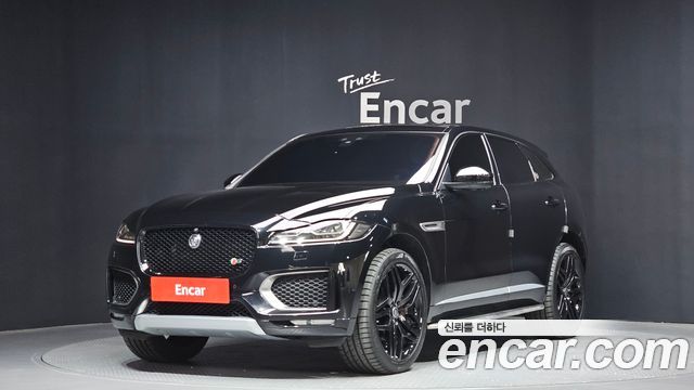 Jaguar F-Pace — exterior
