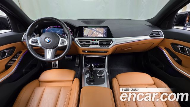 BMW 3 Series — interior