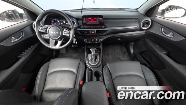 Kia K3 — interior