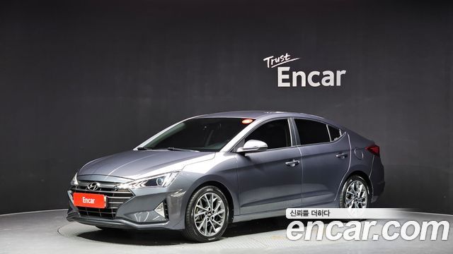 Hyundai Avante — exterior