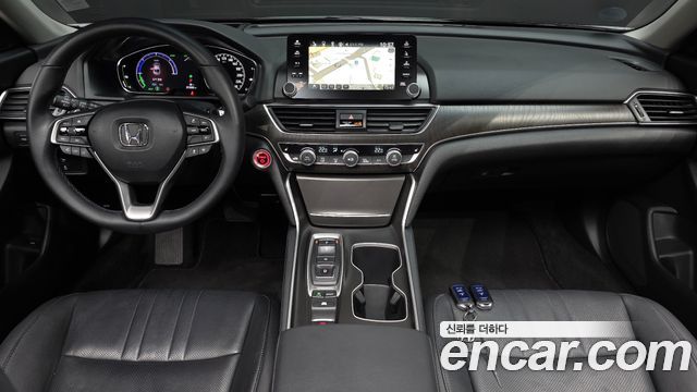Honda Accord — interior