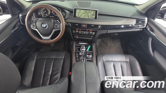 BMW X5 — interior