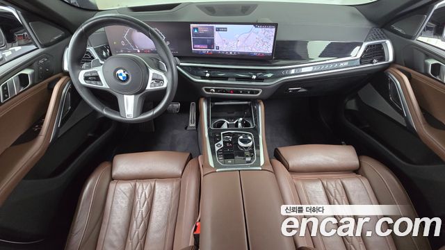 BMW X6 — interior