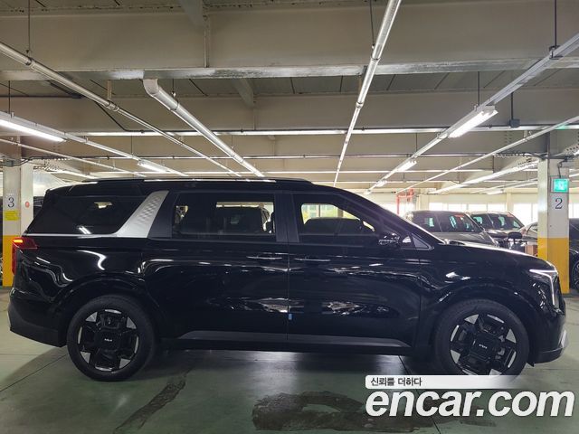 Kia Carnival — interior
