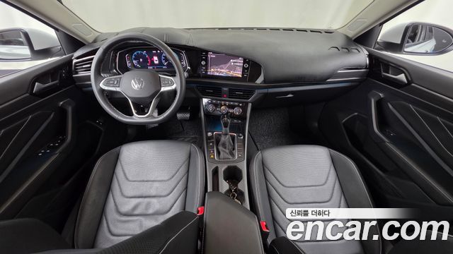 Volkswagen Jetta — interior