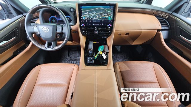 Toyota Alphard — interior