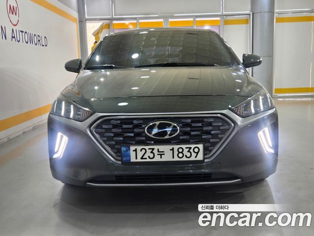 Hyundai Ioniq