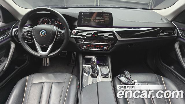 BMW 5 Series — interior