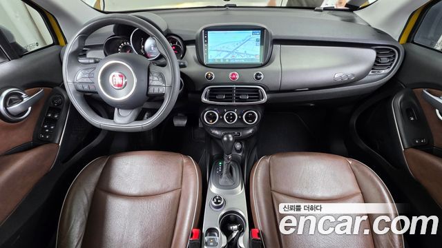 Fiat 500X — interior