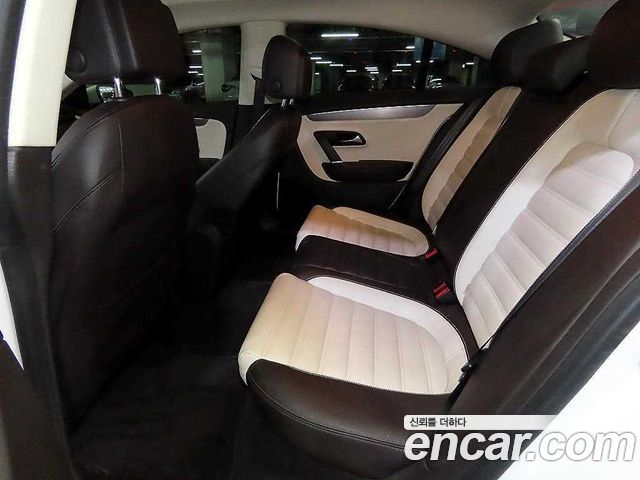 Volkswagen CC — interior