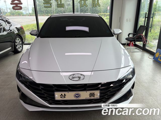 Hyundai Avante — exterior