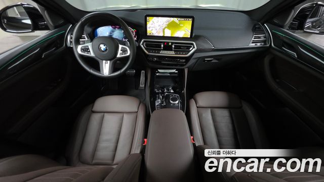 BMW X4 — interior