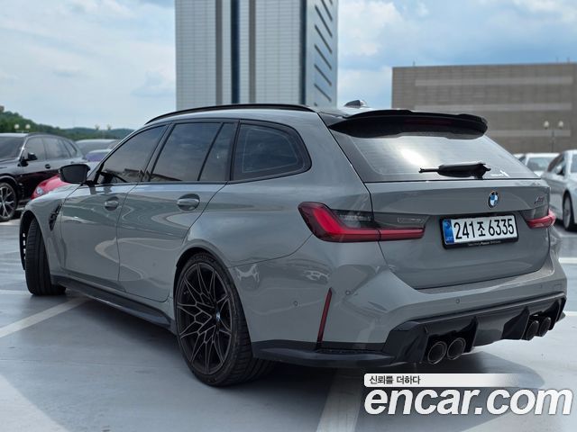 BMW M3 — interior