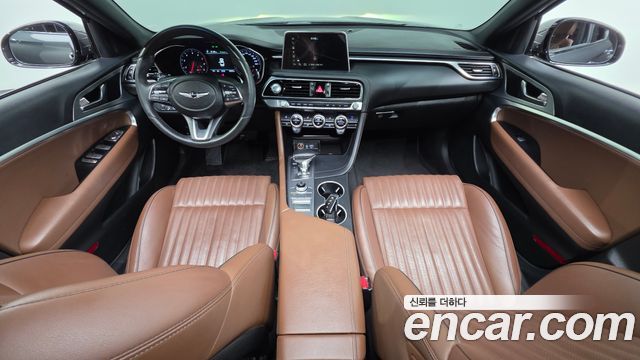 Genesis G70 — interior