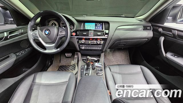 BMW X4 — interior