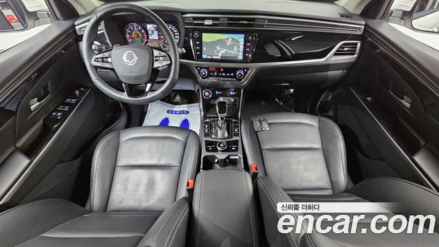 KG Mobility Korando — interior