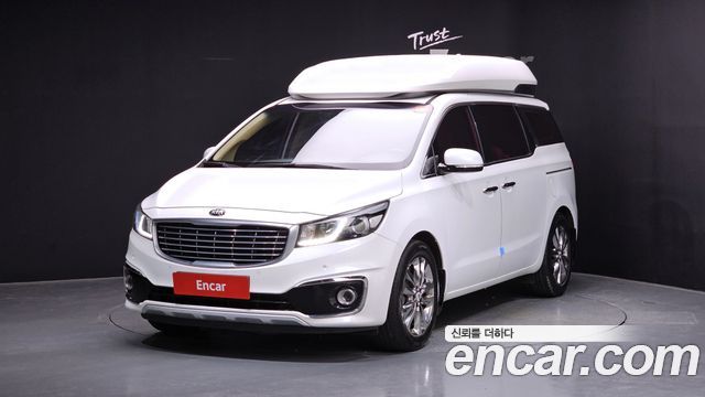 Kia Carnival — exterior