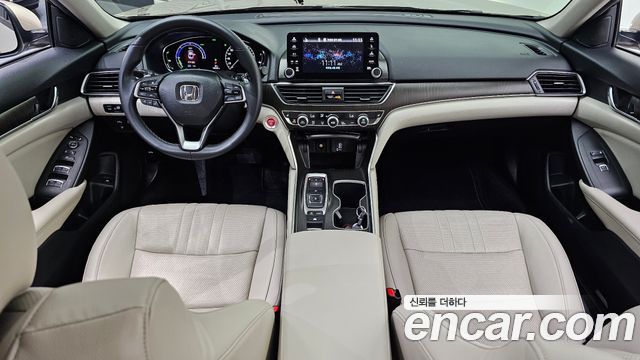 Honda Accord — interior