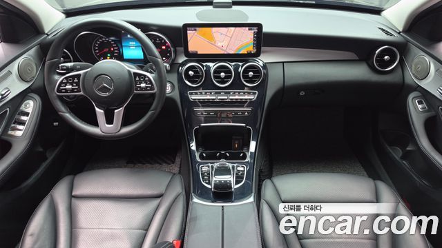 Mercedes-Benz C-Class — interior