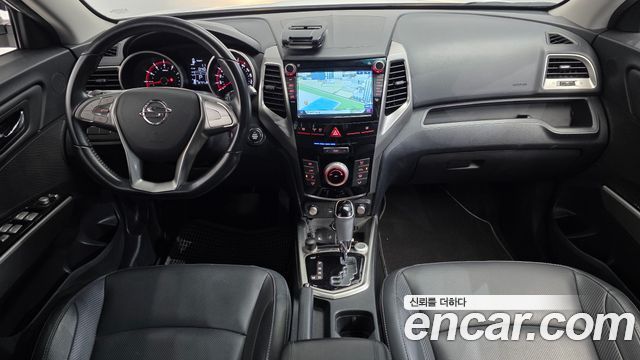 KG Mobility Tivoli — interior