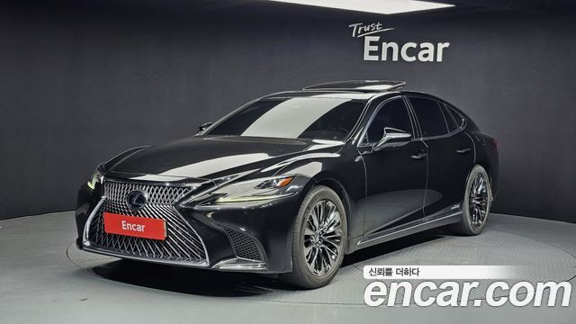 Lexus LS — exterior