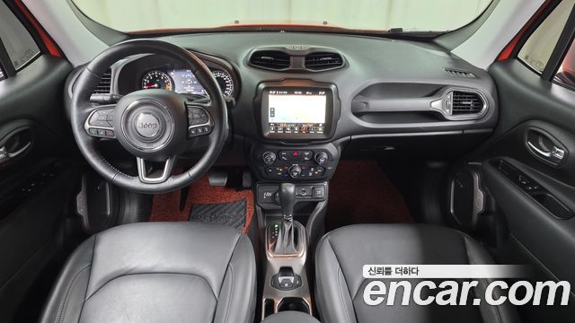 Jeep Renegade — interior