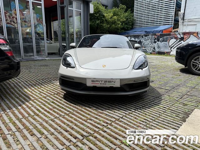 Porsche 718 — exterior