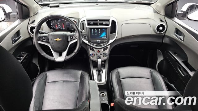 Chevrolet Korea Aveo — interior