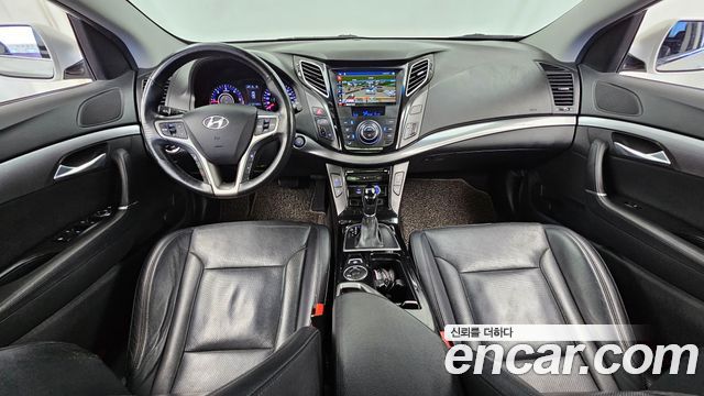 Hyundai i40 — interior