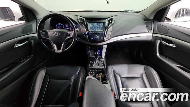 Hyundai i40 — interior
