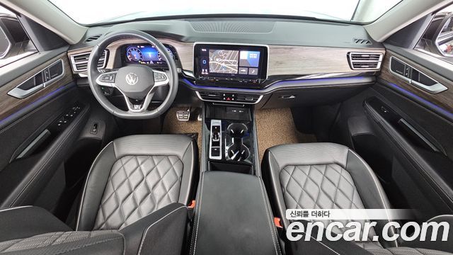 Volkswagen Atlas — interior