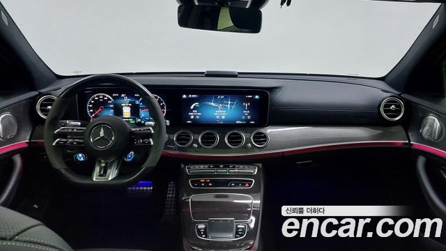 Mercedes-Benz E-Class — interior
