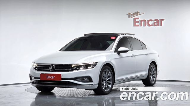 Volkswagen Passat — exterior