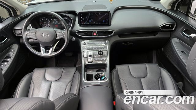 Hyundai Santa Fe — interior