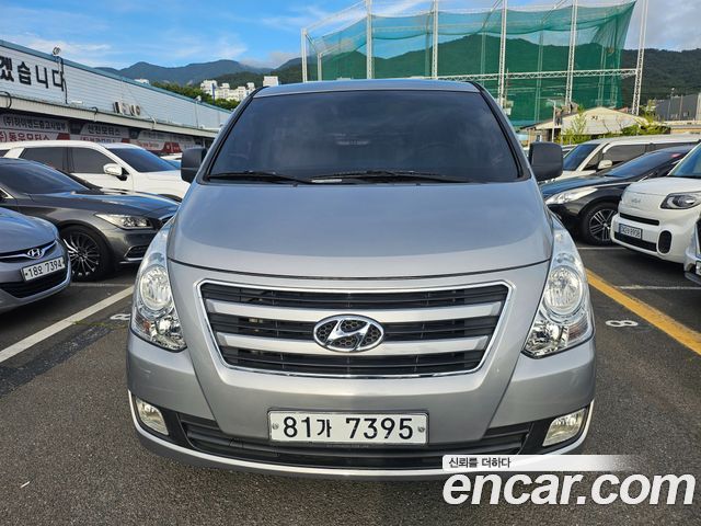 Hyundai Starex