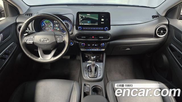 Hyundai Kona — interior