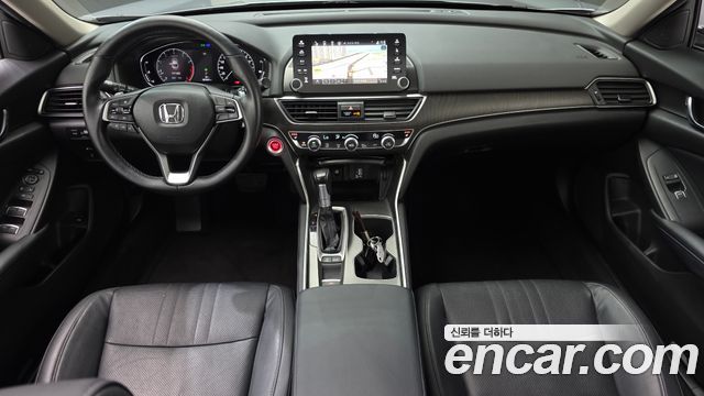 Honda Accord — interior