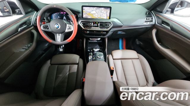 BMW X4 — interior