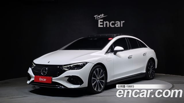 Mercedes-Benz EQE — exterior
