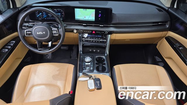 Kia Carnival — interior