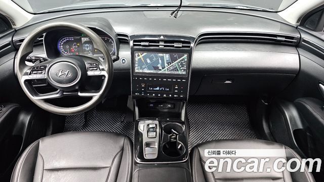 Hyundai Tucson — interior