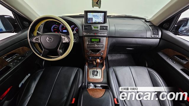 KG Mobility Rexton — interior