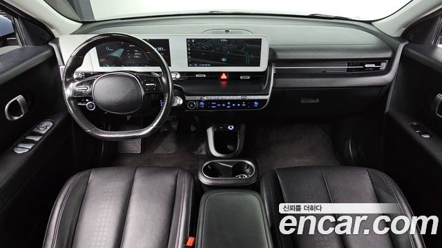 Hyundai IONIQ 5 — interior