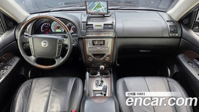 KG Mobility Rexton — interior