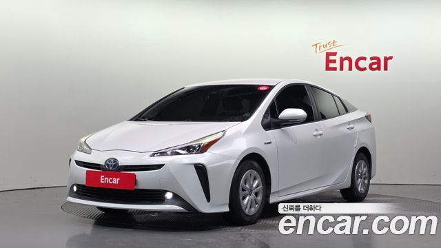 Toyota Prius — exterior
