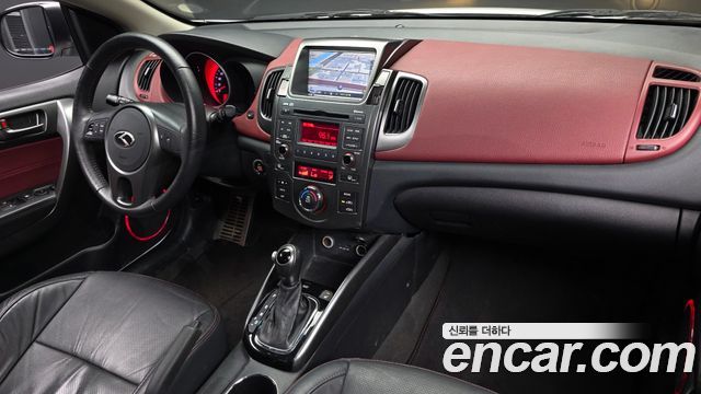 Kia Forte — interior