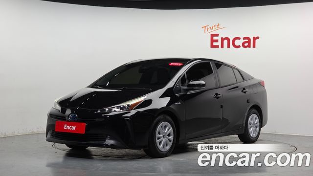 Toyota Prius — exterior